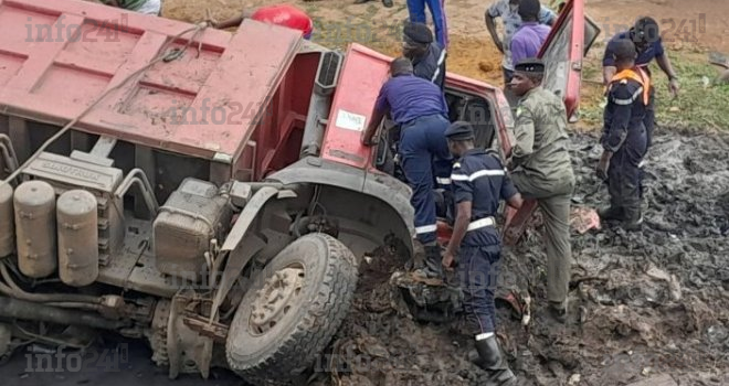 Accident spectaculaire au PK 13 : Un jeune chauffeur bloqué plus de 7 heures dans son camion