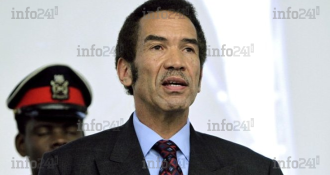 Botswana : L’ex-président Ian Khama de retour dans son pays malgré ses 2 mandats d’arrêt