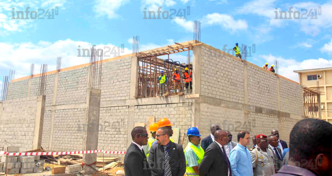 Julien Nkoghe Bekale promet 803 nouvelles salles de classe pour la rentrée 2019-2020 !