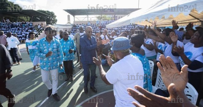 L’ex opposant gabonais Alexandre Barro Chambrier exprime son soutien au référendum du CTRI