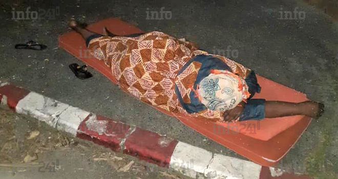 Méprisés par leur direction, les agents du Ré-Ndama dorment à la belle étoile depuis hier