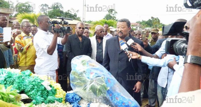 Jean Ping et les siens rendent un vibrant hommage à André Mba Obame à Medouneu