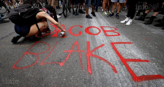 Etats-Unis&nbsp;:  la police tire 7 balles dans le dos d’un afro-américain devant ses enfants 