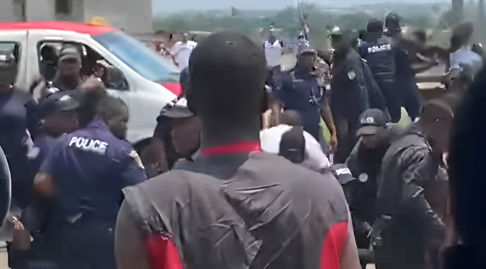 ENAM&nbsp;: Privés de bourse depuis 7 mois, les étudiants crient leur colère, 7 d’entre eux interpellés