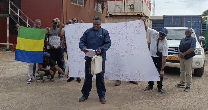 Martyrisés par leur employeur, les agents du groupe Memo réclament des mois d’arriérés de salaire&nbsp;!