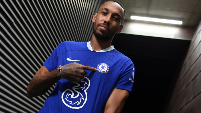 Après son agression, Pierre-Emerick Aubameyang quitte l’Espagne pour l’Angleterre