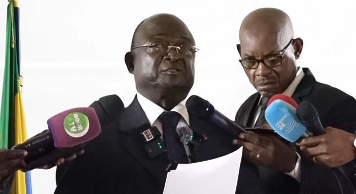 Nouvelle défection de poids au PDG&nbsp;: Paul Biyoghe Mba claque la porte et prend le large&nbsp;!