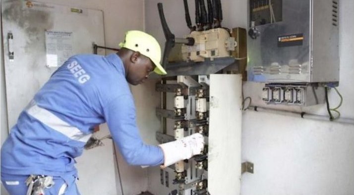 Owendo plongée dans le noir&nbsp;: la SEEG évoque un câble défectueux et tente de rassurer sa clientèle