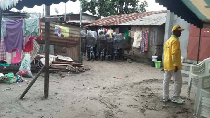 La police gabonaise déployée pour interdire une causerie d’opposants d’Ali Bongo