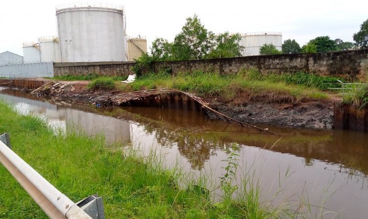 L’entretien et la gestion des bassins versants de Port-Gentil&nbsp;: un véritable casse-pipe