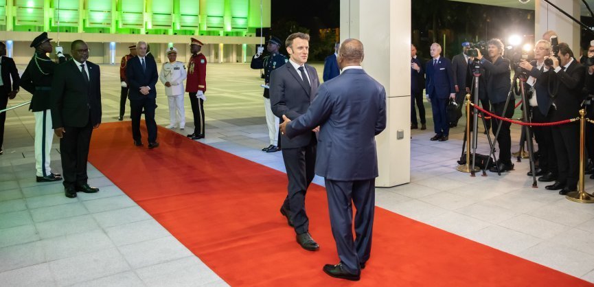 Emmanuel Macron au Gabon&nbsp;: une première pour un chef d’Etat français depuis 13 ans 