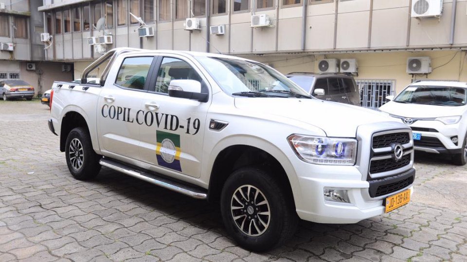 Un véhicule grand luxe offert aux membres du Copil Coronavirus&nbsp;!