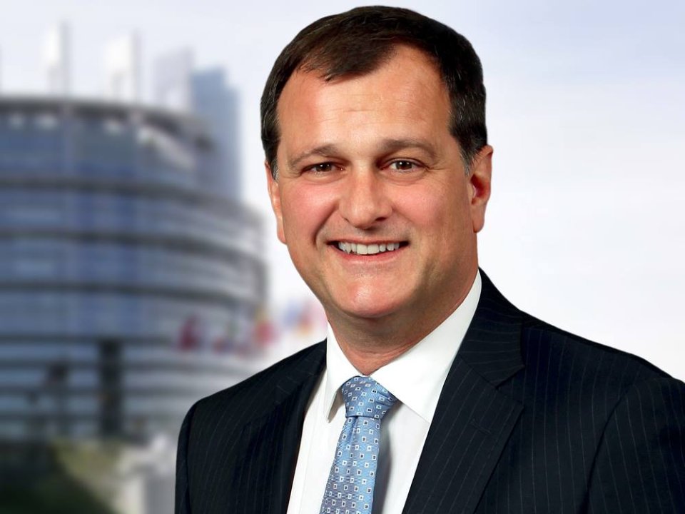 Louis Aliot&nbsp;: «&nbsp;La Françafrique a été le pré-carré du gaullisme politique et du socialisme affairiste&nbsp;»