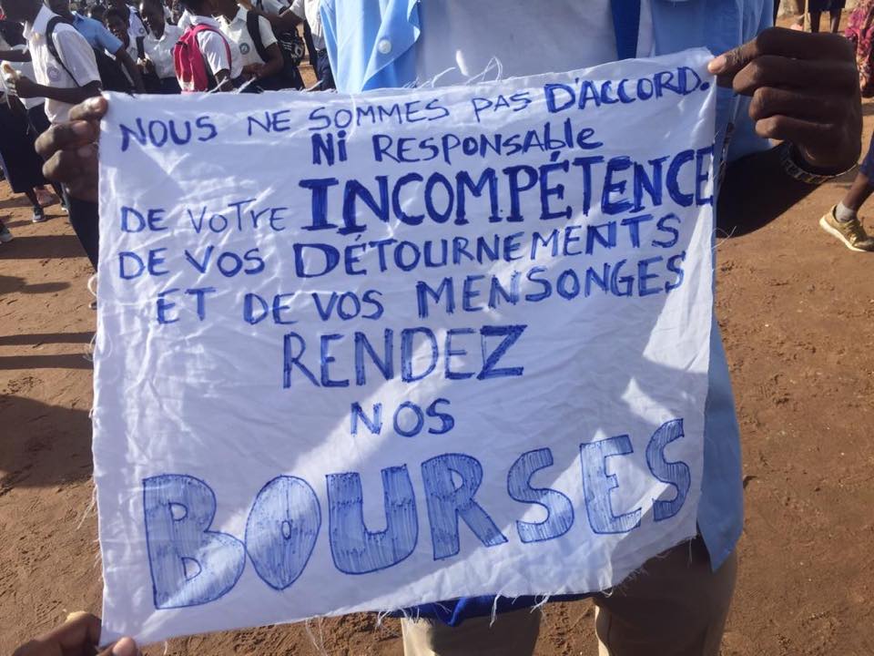 Les élèves du Gabon refusent de payer pour la mauvaise gouvernance des autorités